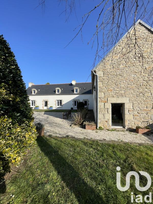 Maison - 281 m² - 11 pièces