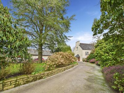 Maison - 157 m² - 8 pièces