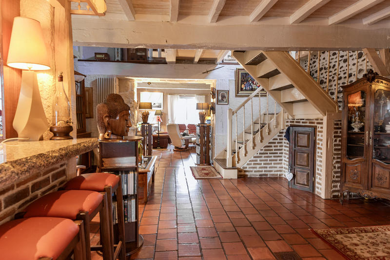 Propriété - 188 m² - 5 pièces