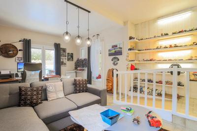 Maison - 238 m² - 7 pièces