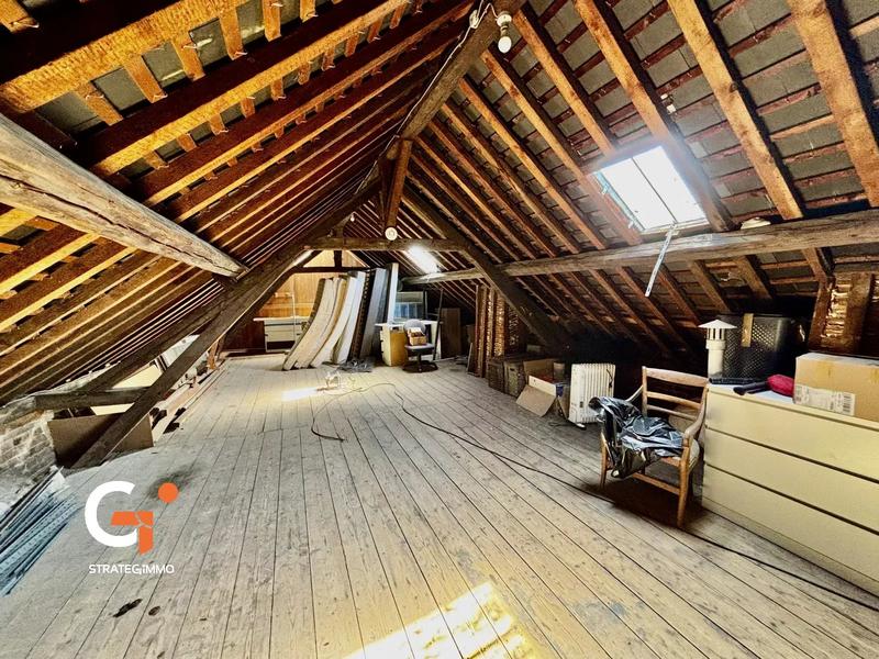 Maison - 349 m² - 10 pièces