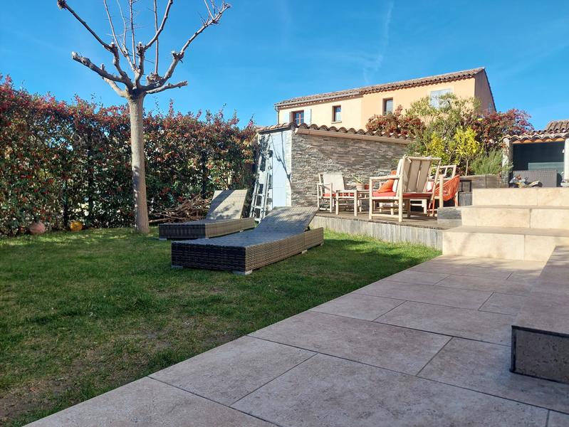 Maison - 101 m² - 5 pièces