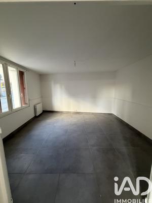 Maison - 99 m² - 4 pièces