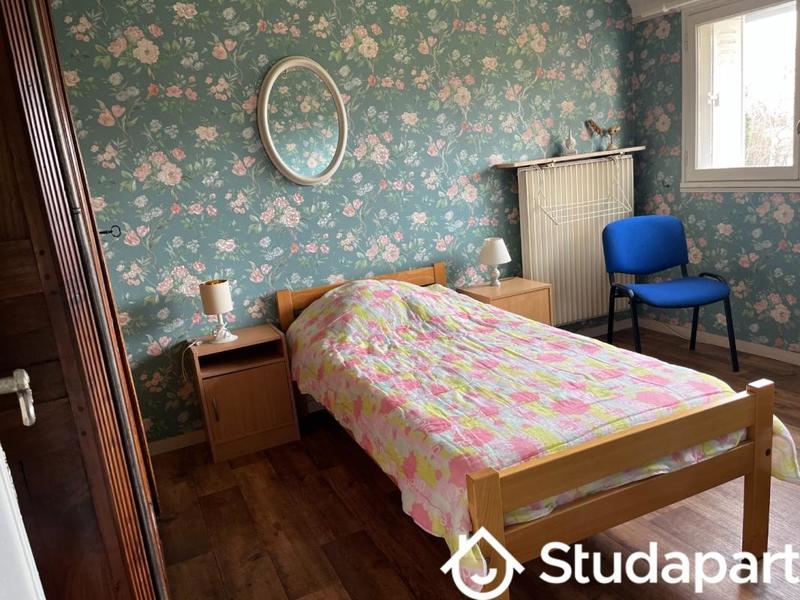 Chambre - 15 m² - 1 pièce