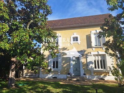 Maison - 170 m² - 7 pièces