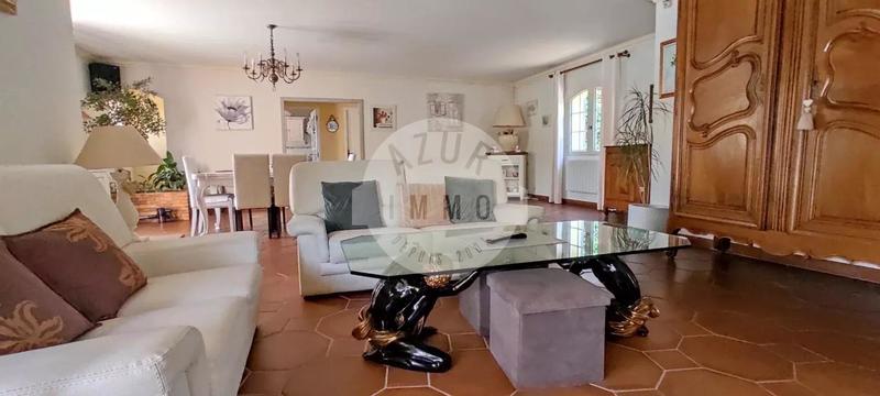 Maison - 160 m² - 5 pièces