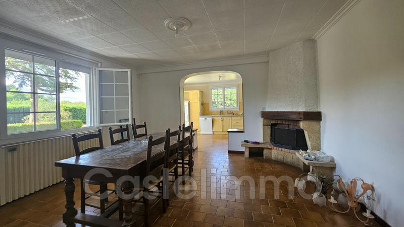 Villa - 230 m² - 6 pièces