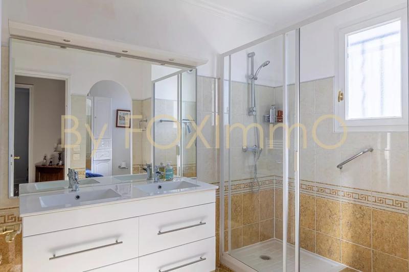 Maison - 142 m² - 6 pièces