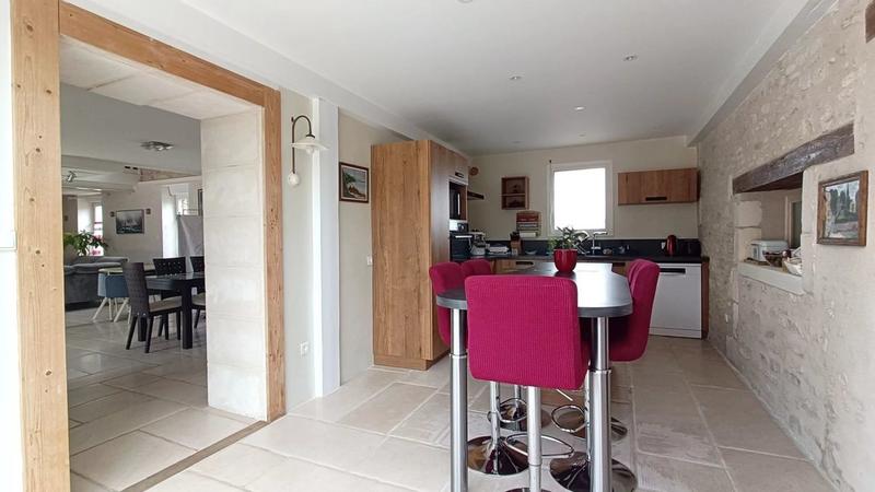 Maison en pierre - 200 m² - 6 pièces