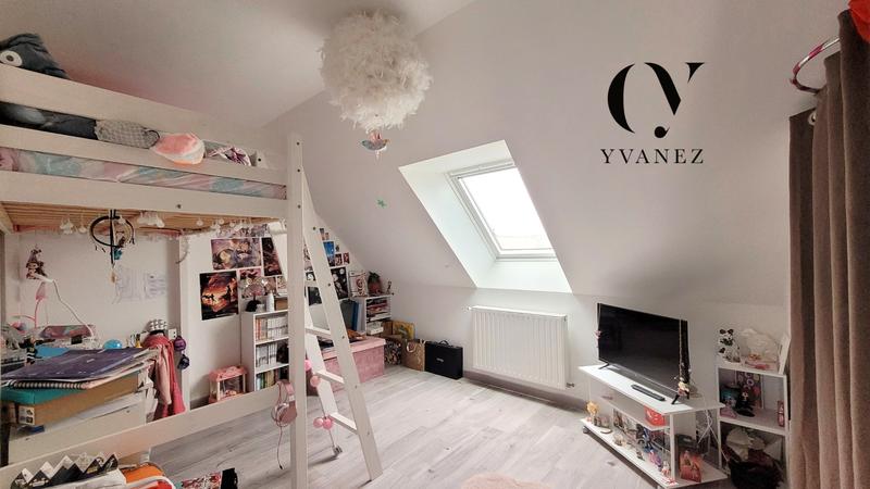 Maison - 107 m² - 6 pièces