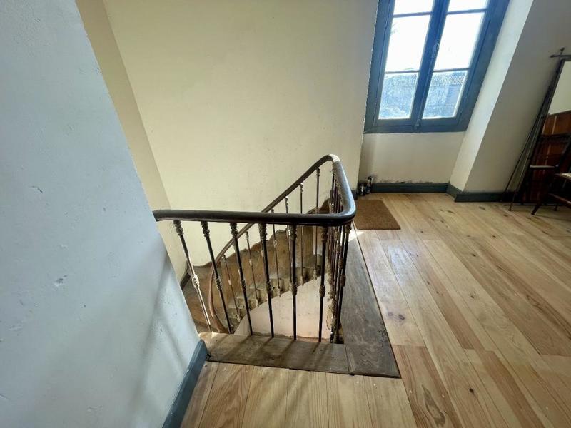 Maison de maîtres - 207 m² - 8 pièces