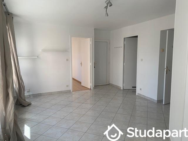 Appartement - 55 m² - 5 pièces