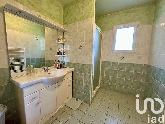 Maison - 137 m² - 7 pièces