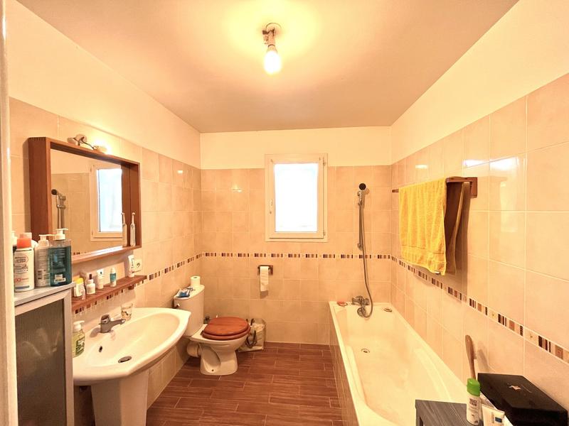 Maison - 115 m² - 5 pièces