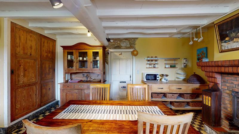 Propriété - 450 m² - 18 pièces