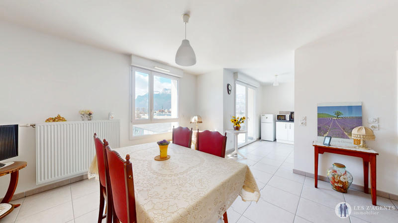 Appartement - 65 m² - 3 pièces