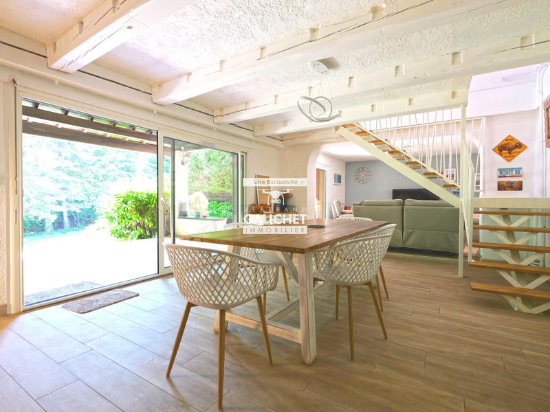 Maison - 136 m² - 5 pièces