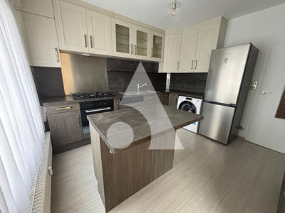 Appartement - 100 m² - 4 pièces