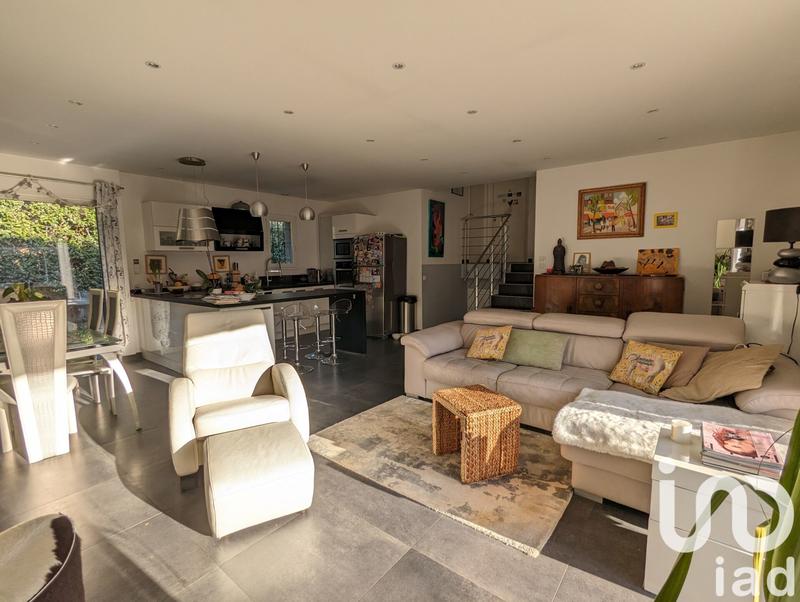 Maison - 124 m² - 7 pièces