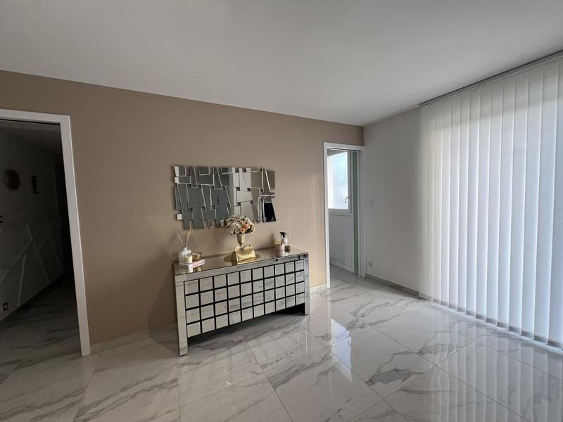 Maison - 149 m² - 7 pièces