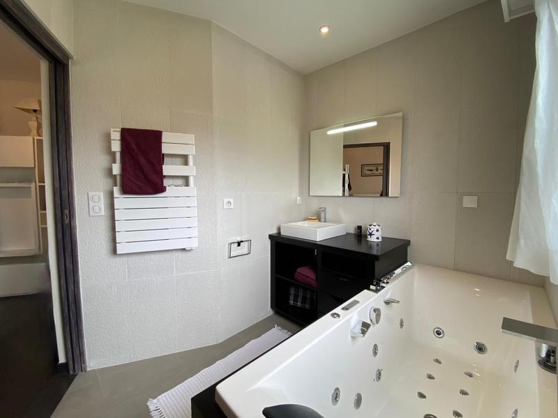 Appartement - 125 m² - 4 pièces