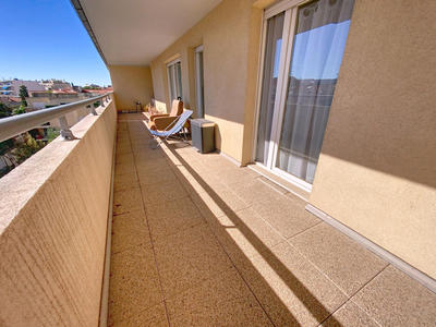 Appartement - 75 m² - 3 pièces