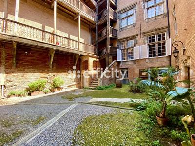 Appartement - 72 m² - 2 pièces