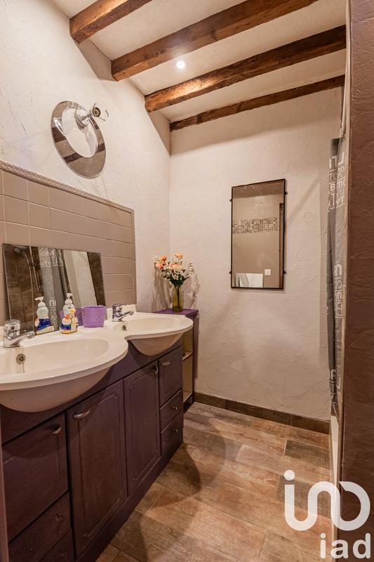 Maison - 198 m² - 5 pièces