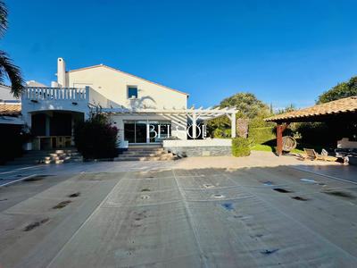 Villa - 160 m² - 5 pièces