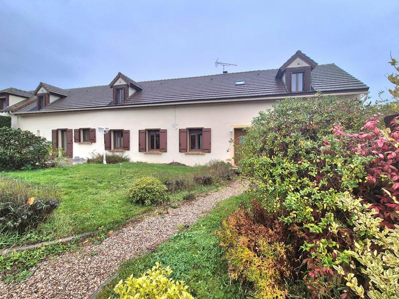 Maison - 153 m² - 5 pièces