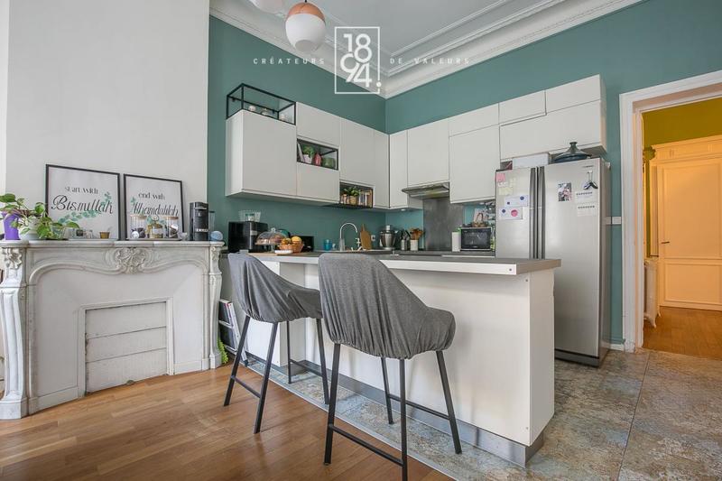 Appartement - 181 m² - 5 pièces