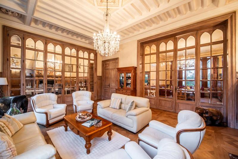 Manoir - 696 m² - 21 pièces