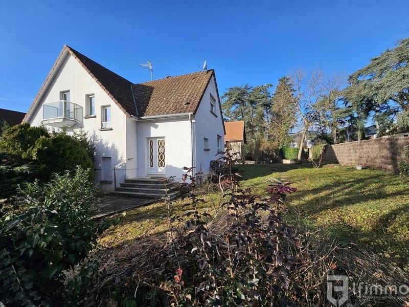 Maison - 140 m² - 7 pièces