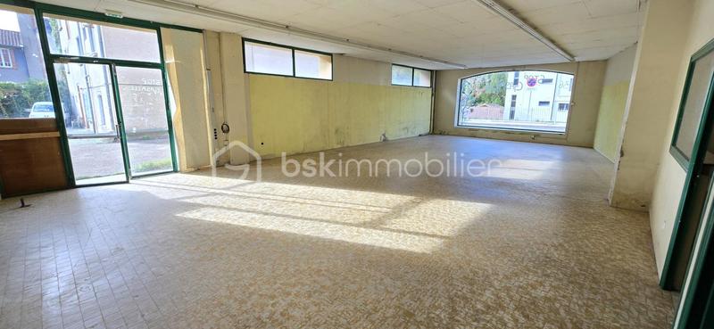 Immeuble - 110 m² - 2 pièces