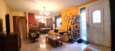 Maison - 92 m² - 5 pièces