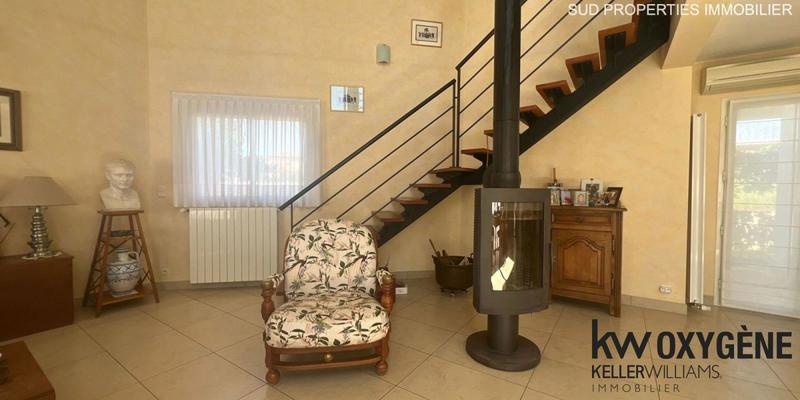 Maison - 216 m² - 6 pièces