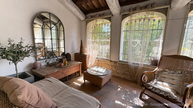 Mas - 254 m² - 10 pièces