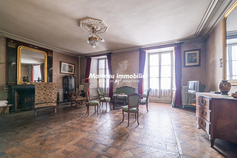 Maison - 480 m² - 13 pièces