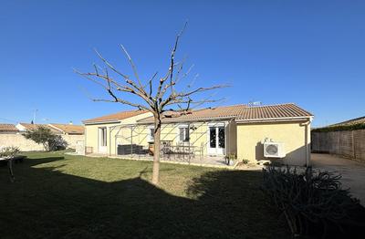 Villa - 100 m² - 4 pièces