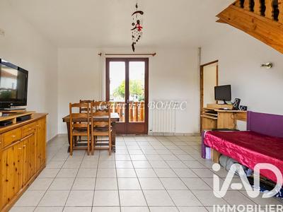 Maison - 74 m² - 4 pièces