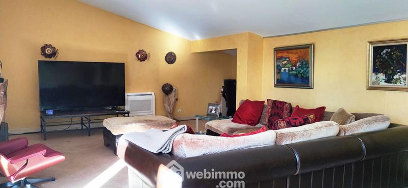 Maison - 240 m² - 7 pièces