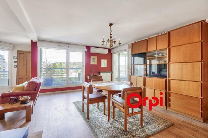 Appartement - 122 m² - 4 pièces