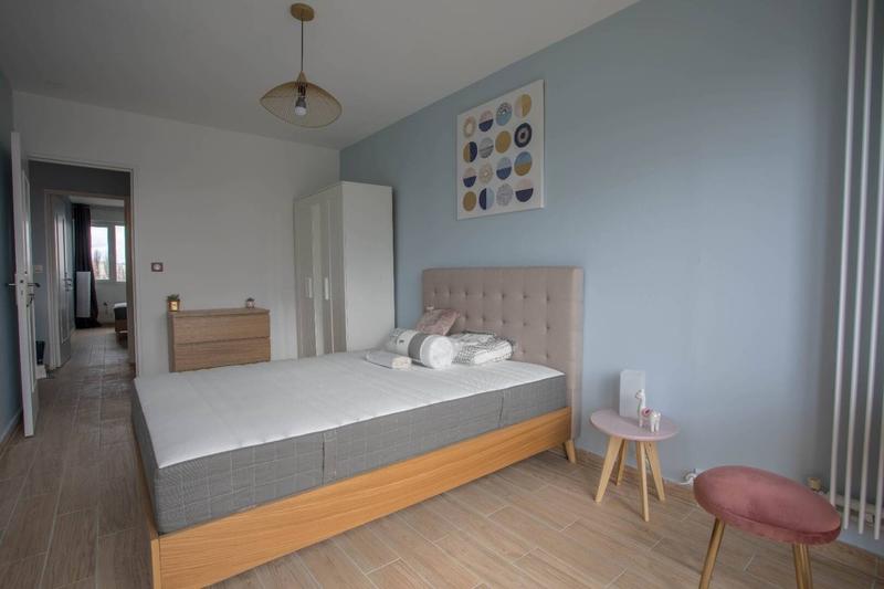 Appartement - 105 m² - 6 pièces