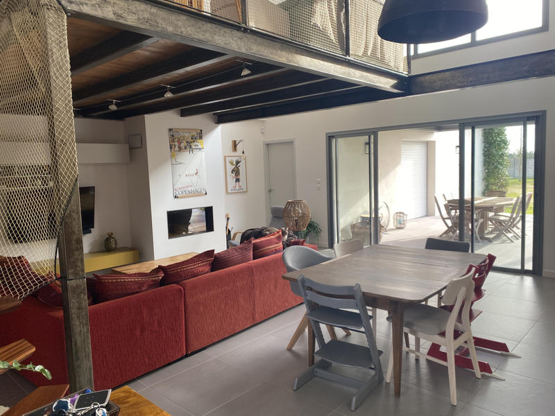 Maison - 186 m² - 6 pièces