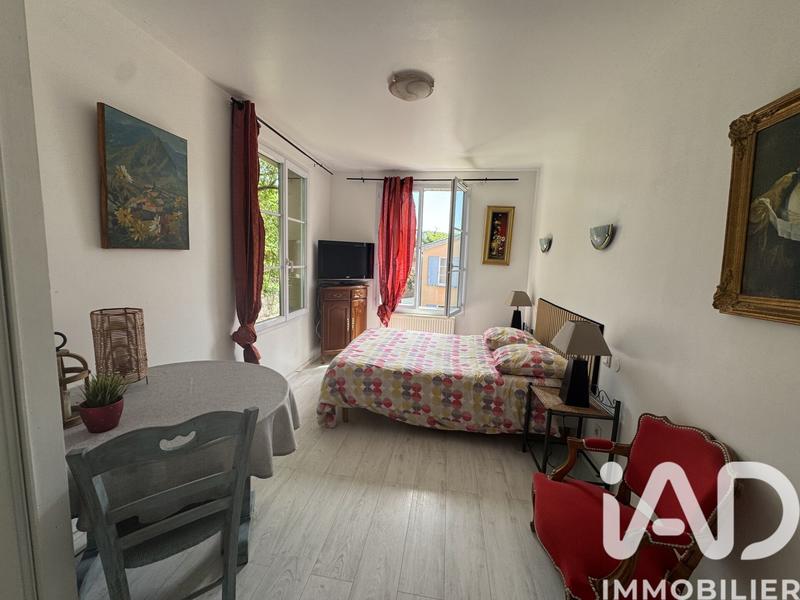 Maison - 217 m² - 8 pièces