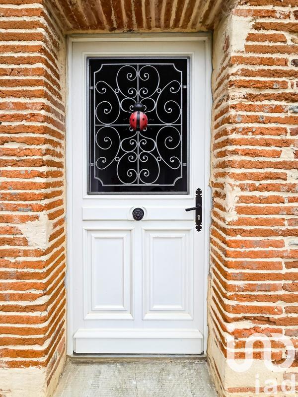 Maison - 260 m² - 6 pièces