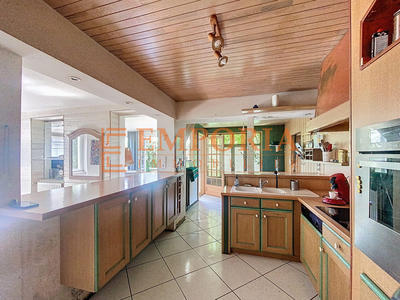 Maison - 171 m² - 7 pièces