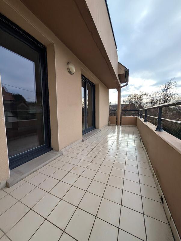 Appartement - 77 m² - 3 pièces