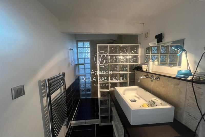 Maison - 175 m² - 8 pièces