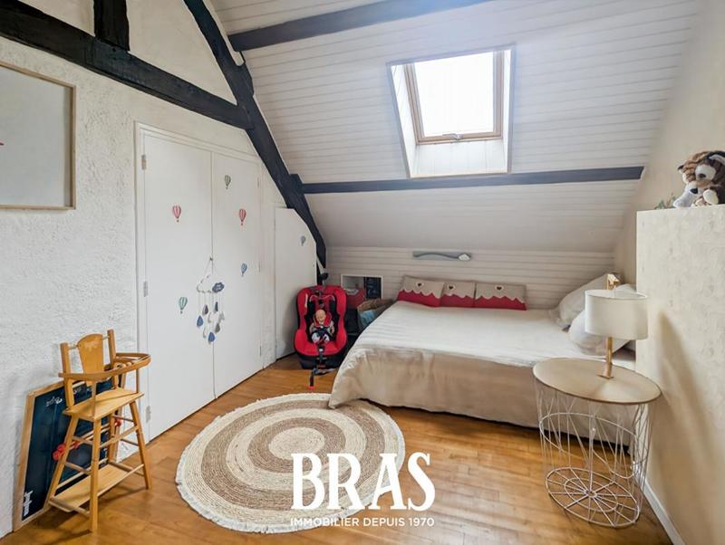 Maison - 110 m² - 6 pièces